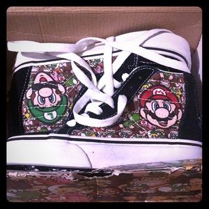 Kid size vans sneakers